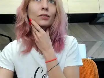 Chaturbate Free Porn Cam of karoline121