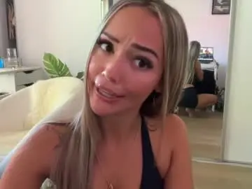 Chaturbate Adult Video Chat of luvlivvyy