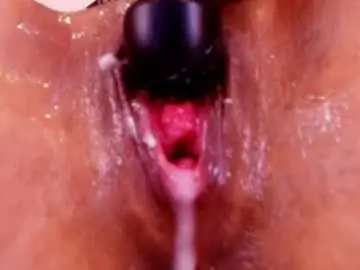 Chaturbate Adult Video Chat of emiily_monroe