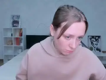 Chaturbate Live Sex Cam of evashiny_