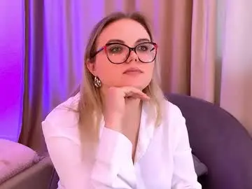 Chaturbate Best live sex cam show of crystalcurtis