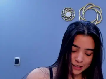 Chaturbate Live Sex Cam of kamilabetancourt