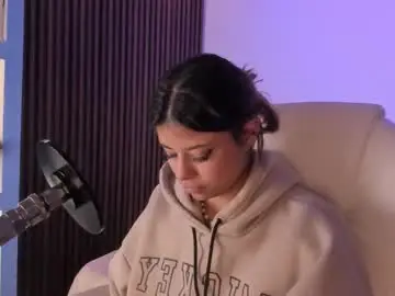 Chaturbate Live Sex Cam of antonellagarcia0