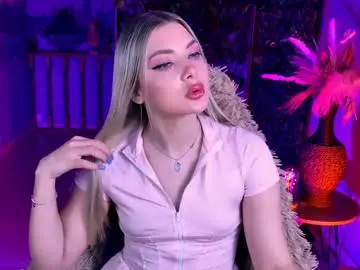 Chaturbate Watch Live Sex Cams of hyileyclark