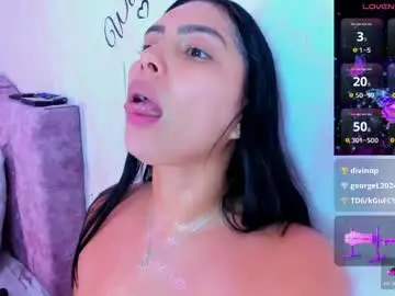 Chaturbate Live Sex Cam of evelinn_belen