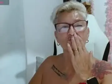 Chaturbate Live Sex Cam of bety_cum3