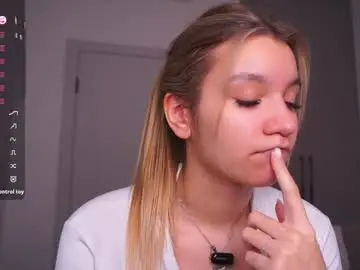 Chaturbate Live Sex Cam of margarethowell