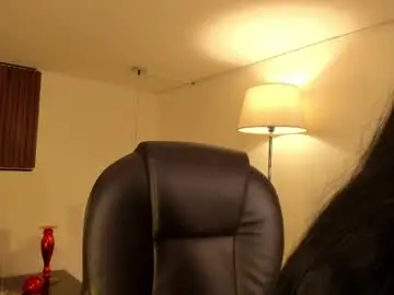 Chaturbate Live Sex Cam of maiiitee_