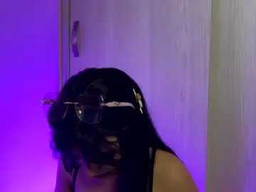 Chaturbate Free Porn Cam of rossemoon16