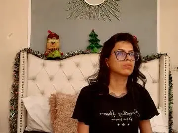 Chaturbate Sex Chat of emily_loperaa