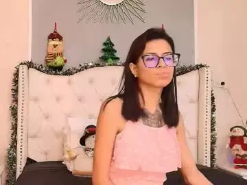 Chaturbate Live Sex Cam of emily_loperaa