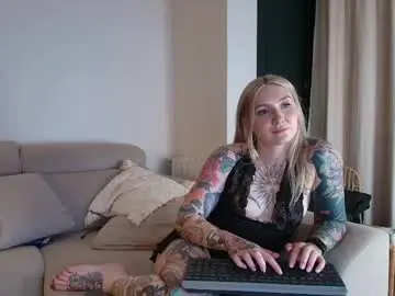 Chaturbate Live Porn of tattoobbgirl