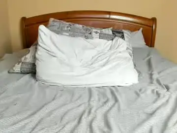 Chaturbate Live Sex Cam of whitepumaari