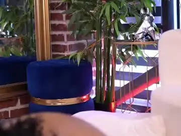 Chaturbate Free Porn Cam of amiraaluxe