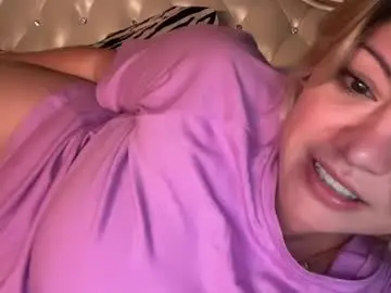 Chaturbate Nude Webcam of kiradivine