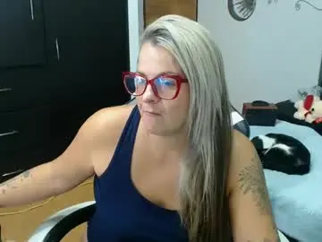 Chaturbate Best live sex cam show of perlagoloza05