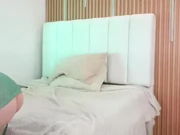 Chaturbate Live Sex Cam of sensual_kim77