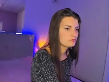 Chaturbate Nude Webcam of laura__leee
