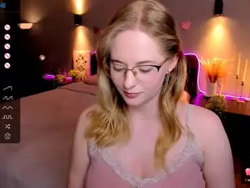 Chaturbate Adult Video Chat of sheslinki