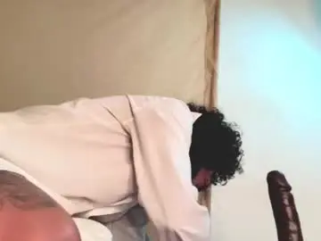 Chaturbate Free Live Porn of ariella_ruiz