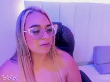 Chaturbate Private Sex Chat of mhonikbelucci