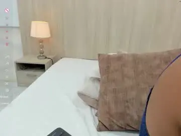 Chaturbate Live Sex Cam of kaya_taraji