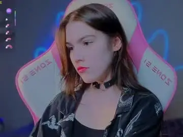Chaturbate Live Sex Cam of sophie_nomenal_