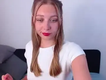 Chaturbate Live Sex Cam of love_bella_