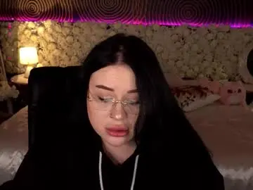 Chaturbate Free Porn Cam of pollyhollyy