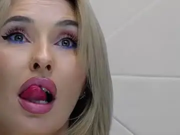 Chaturbate Adult Video Chat of issasmyth