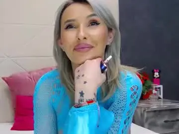 Chaturbate Nude Webcam of issasmyth