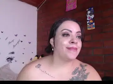 Chaturbate Sex Cam of mature_liaa