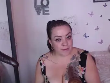 Chaturbate Free Porn Cam of mature_liaa