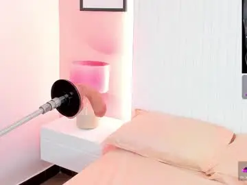 Chaturbate Live Sex Cam of lauren_stone_