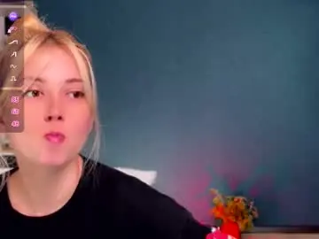 Chaturbate Sex Cam of super_peach_stream
