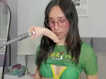 Chaturbate Live Sex Cam of doll_bella_