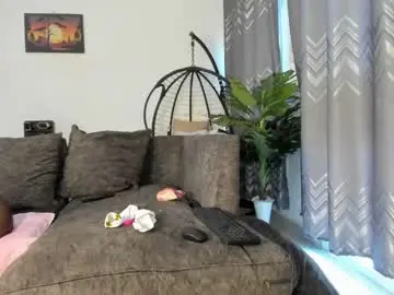 Chaturbate Live Porn of bella_thequeen