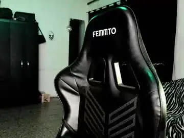 Chaturbate Free Live Porn of roxy_toxic