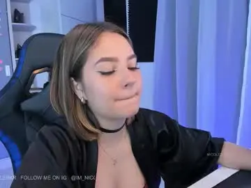 Chaturbate Adult Webcams of nicole_baker69