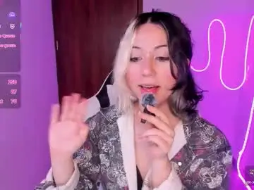 Chaturbate Sex Cam of frida_lassi_