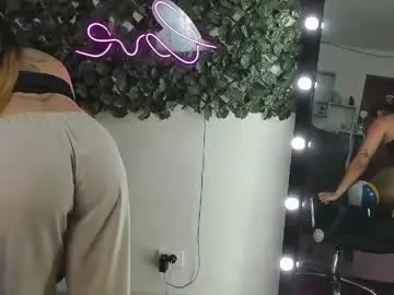Chaturbate Sex Cam of destinyhills_