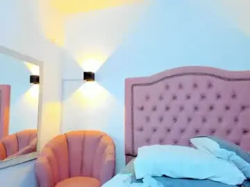 Chaturbate Best live sex cam show of molyrestrepo
