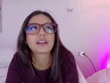 Chaturbate Live Porn of emilyy_bank