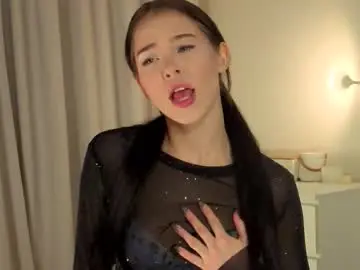 Chaturbate Adult Webcams of slyshypie