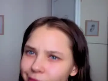 Chaturbate Free Porn Cam of slyshypie