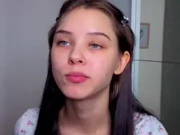 Chaturbate Adult Webcams of slyshypie