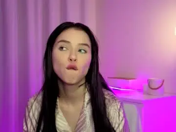 Chaturbate Best live sex cam show of slyshypie