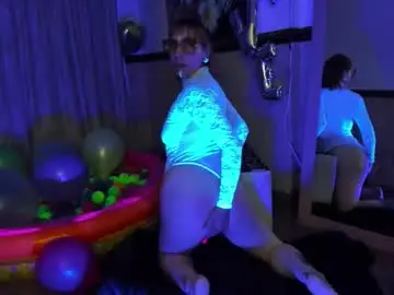 Chaturbate Live Sex Cam of aliciawithe