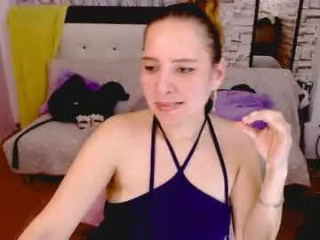 Chaturbate Sex Cam of camila_delarosa