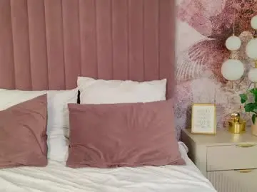 Chaturbate Live Sex Cam of ashleyvance